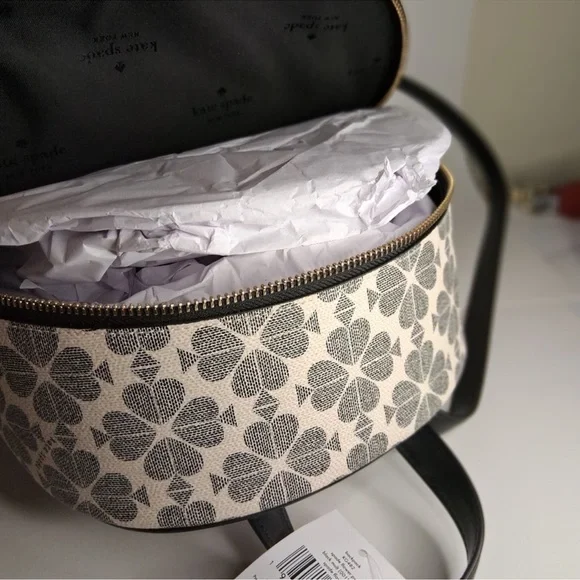 Kate Spade Spade Flower Medium Backpack Signature
Logo Black Multi NWT - Picture 9 of 17